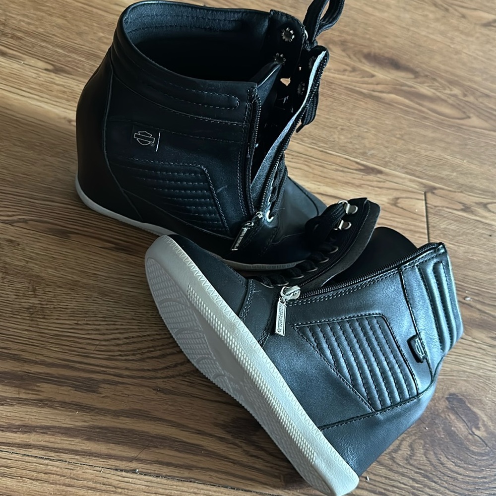 Harley wedges